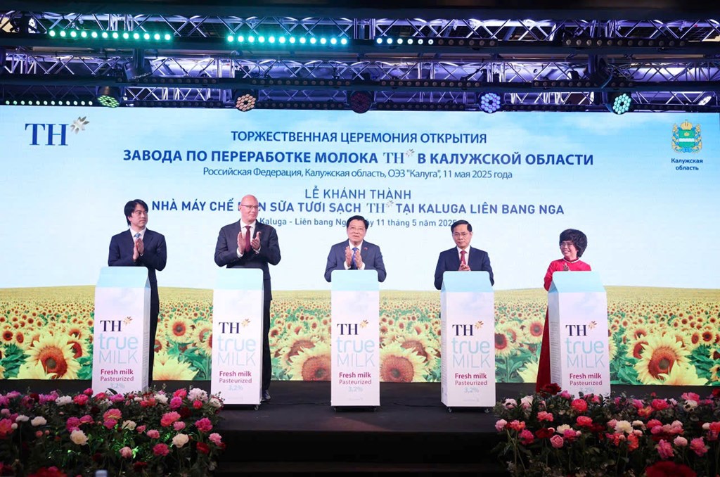 tap-doan-th-khanh-thanh-nha-may-che-bien-sua-cong-suat-hang-dau-lien-bang-nga