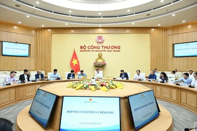 bo-cong-thuong-hop-voi-vingroup-thaco-fpt-apple-ban-ve-thue-doi-ung
