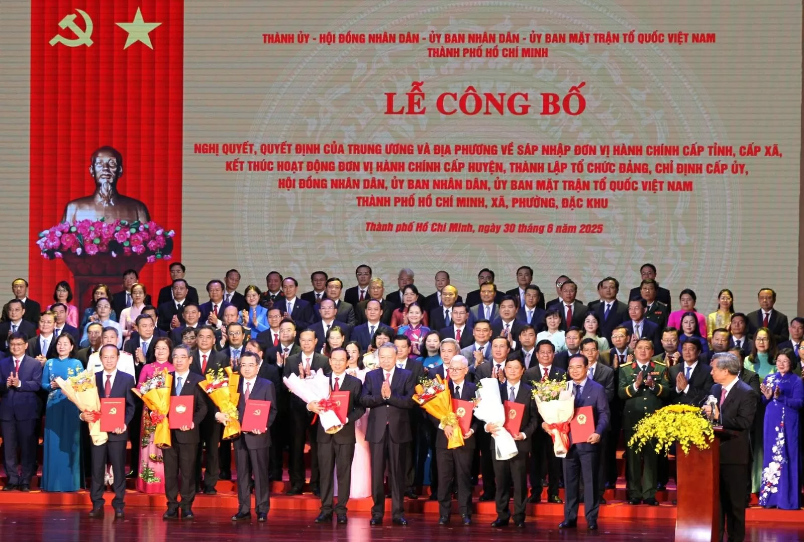 tam-nhin-ve-mot-viet-nam-hung-cuong