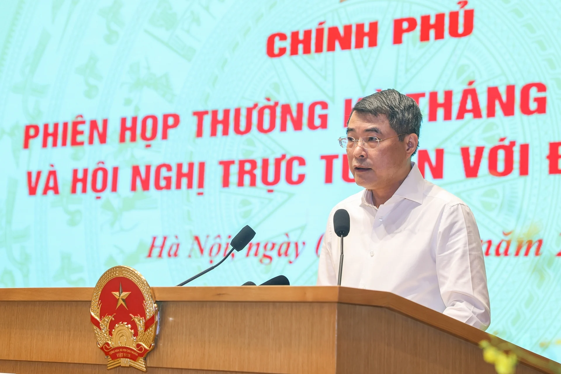 Thủ tướng: Kiên định mục tiêu tăng trưởng hai con số