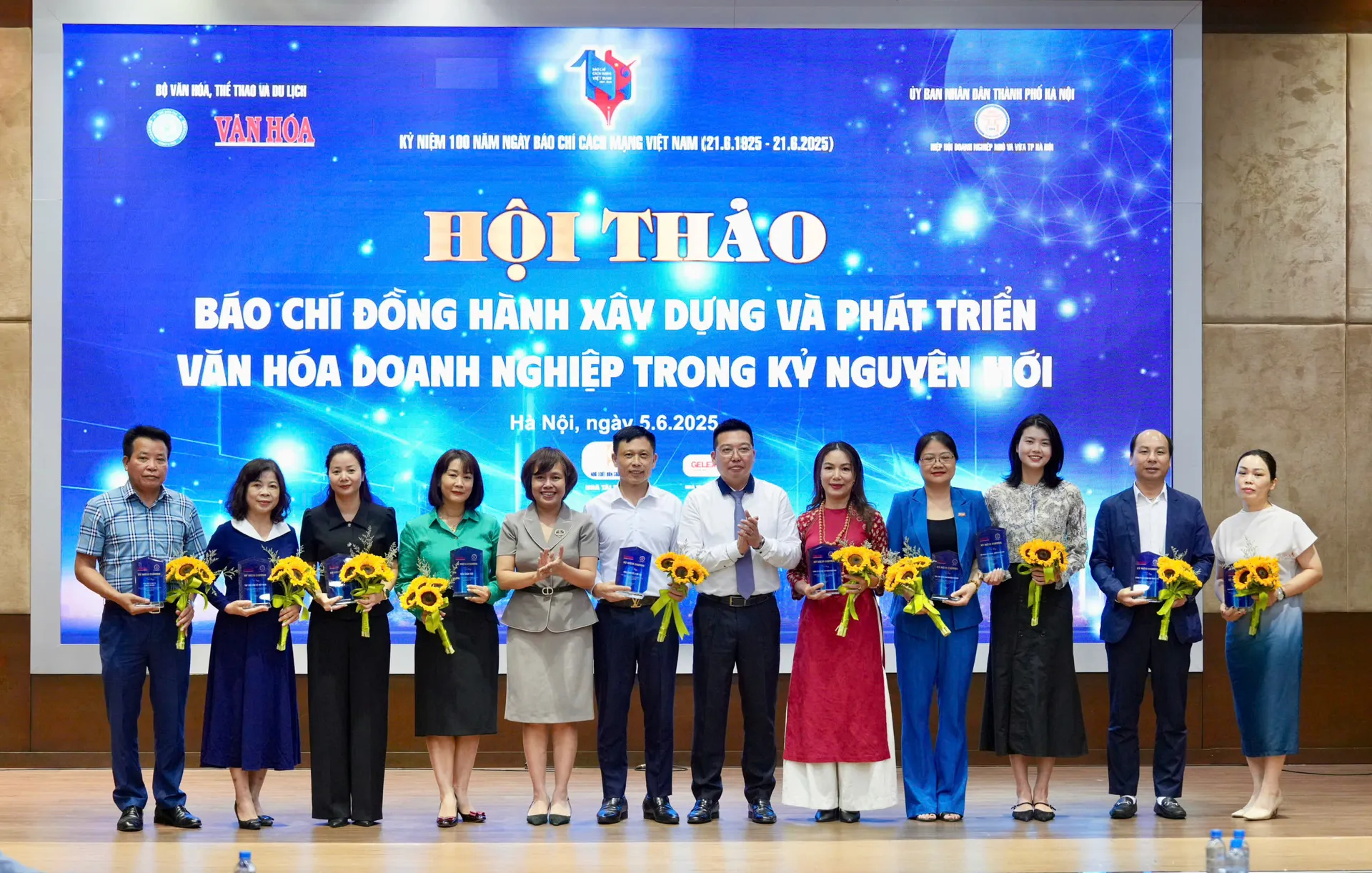 truyen-lua-doi-moi-sang-tao-trong-doanh-nghiep