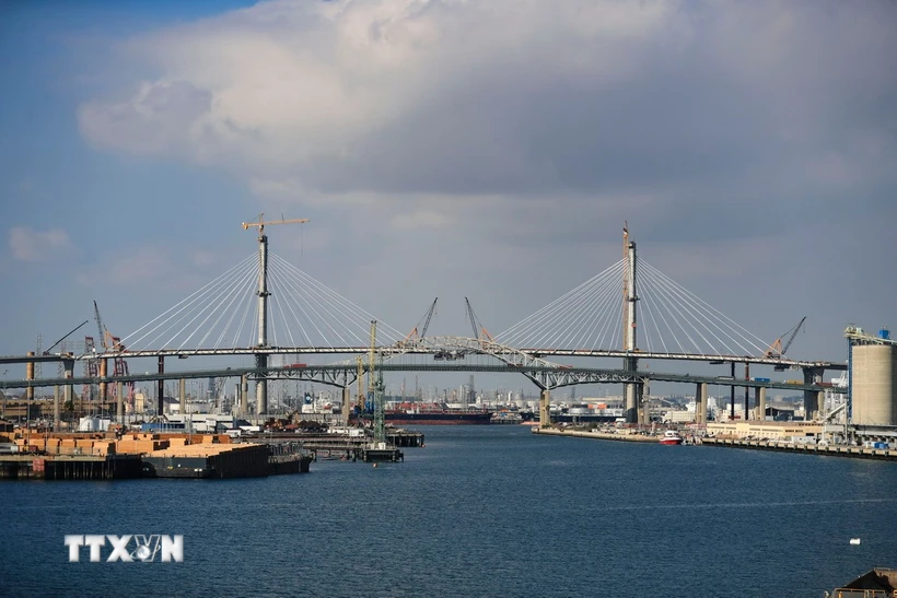 tong-thong-trump-can-nhac-giam-thue-voi-hang-trung-quoc-de-duy-tri-thuong-mai