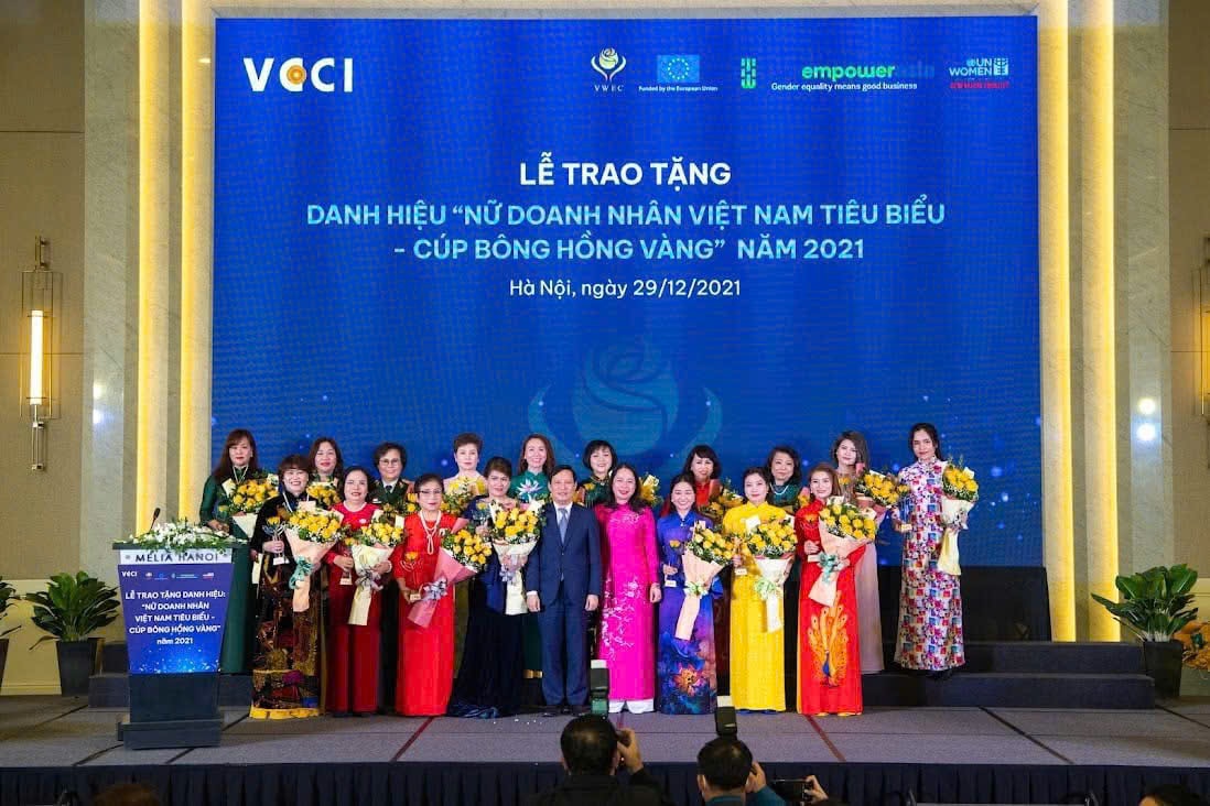 binh-xet-danh-hieu-nu-doanh-nhan-viet-nam-tieu-bieu-bong-hong-vang-nam-2025