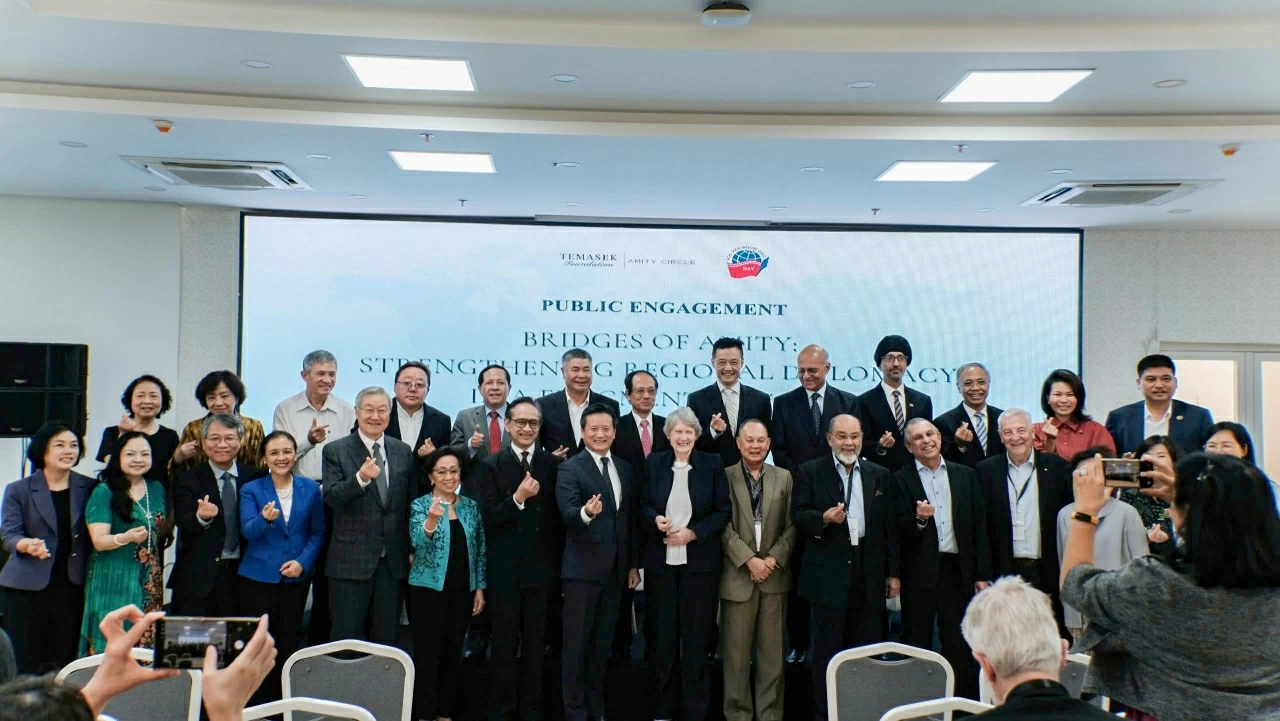 khang-dinh-vai-tro-cua-ngoai-giao-khu-vuc-trong-moi-truong-quoc-te-phan-manh