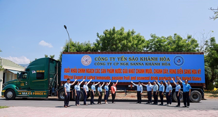 Sanna Khánh Hòa xuất khẩu lô hàng nước giải khát đầu tiên sang Hoa Kỳ