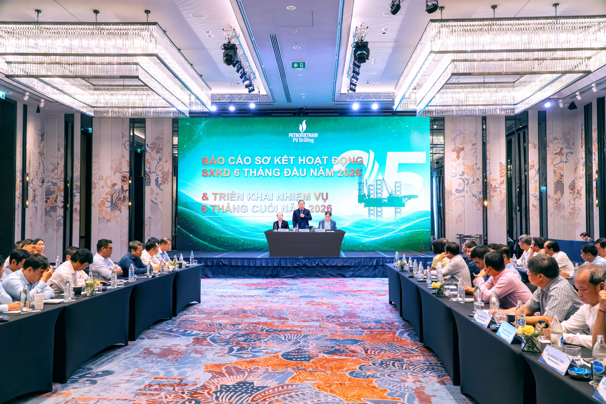 Đội giàn khoan mở rộng, doanh thu 6 tháng của PV Drilling có thể tăng khoảng 85%