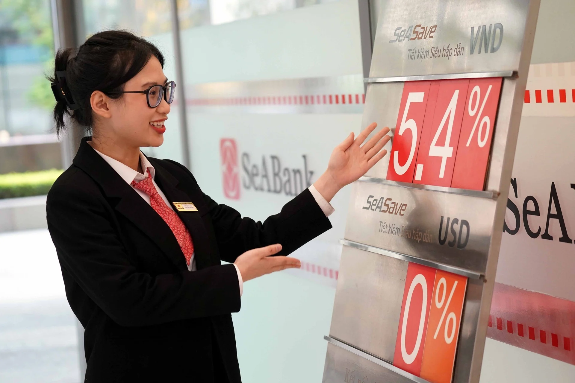 lai-suat-tang-nhan-dien-nhung-doanh-nghiep-huong-loi