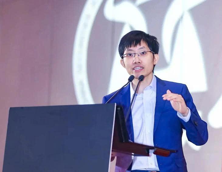 Chân dung doanh nhân Liang Wenfeng: Nhà sáng lập DeepSeek trở thành tỷ phú AI giàu nhất thế giới