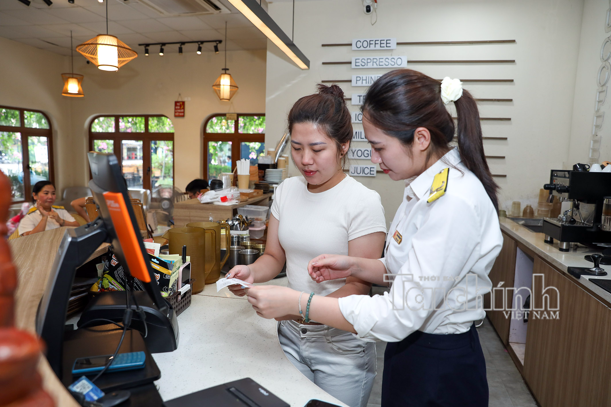 Lập “hóa đơn thay thế” thuận lợi hơn so với “hóa đơn điều chỉnh”