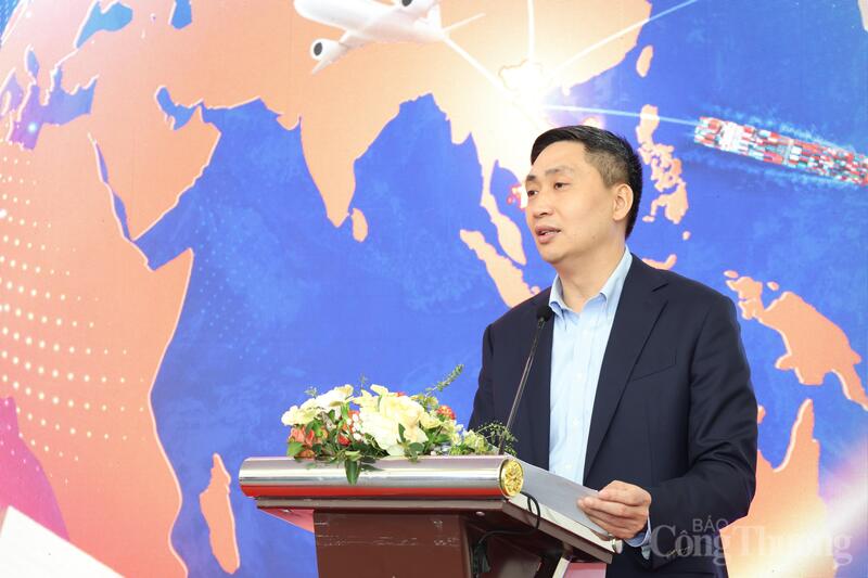 hop-luc-xay-dung-he-sinh-thai-nha-ban-hang-viet-toan-cau-cung-amazon