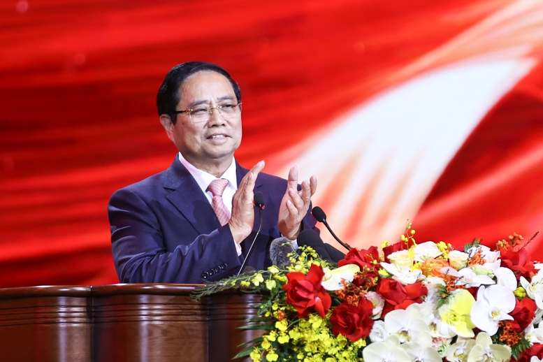 thu-tuong-phat-dong-phong-trao-thi-dua-yeu-nuoc-giai-doan-2026-2030-voi-1-muc-tieu-3-dot-pha-5-trong-tam