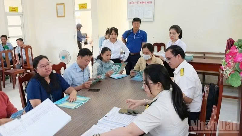 Tiếp sức cho khu vực kinh tế nhỏ: Nuôi dưỡng nguồn thu cho tăng trưởng bền vững
