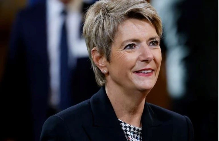 nguy-co-kinh-te-thuy-si-thiet-hai-nang-vi-thue-quan-cua-my