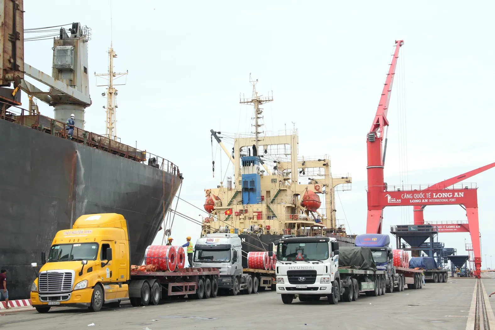 doanh-nghiep-viet-lam-gi-de-khong-lo-chuyen-tau-chuoi-cung-ung-toan-cau