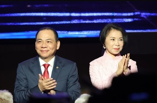 vo-ong-pham-nhat-vuong-bat-ngo-ngoi-ghe-chu-tich-hang-taxi-xanh-sm