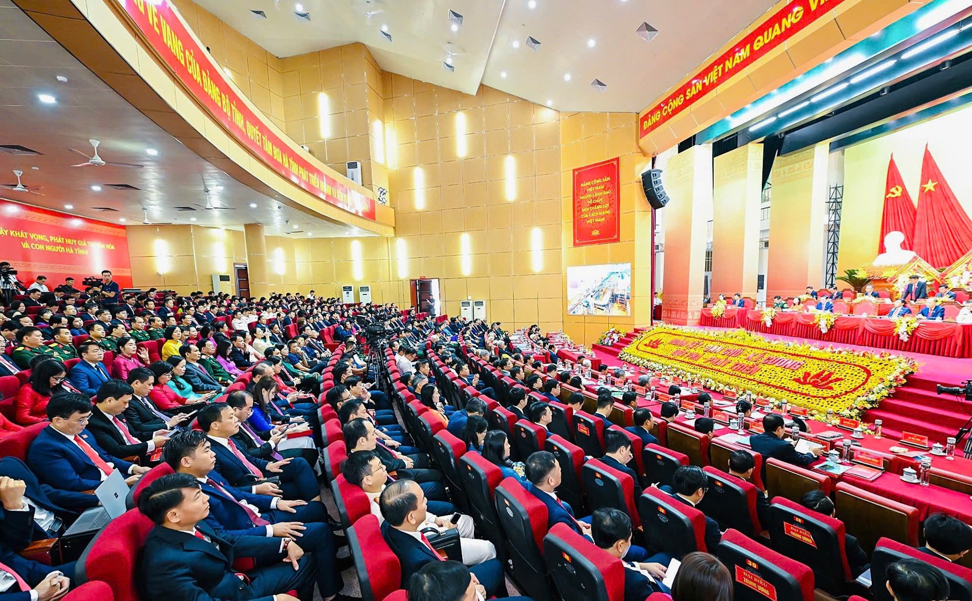 quy-mo-kinh-te-ha-tinh-tang-15-lan-so-voi-2020