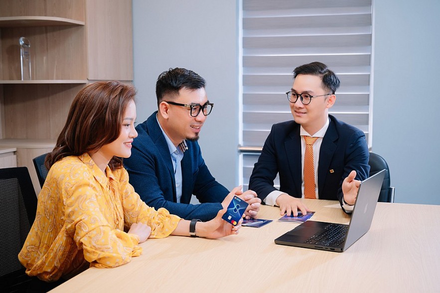 shb-ra-mat-the-tin-dung-doanh-nghiep-tro-thu-tai-chinh-linh-hoat-cho-doanh-nghiep-but-pha