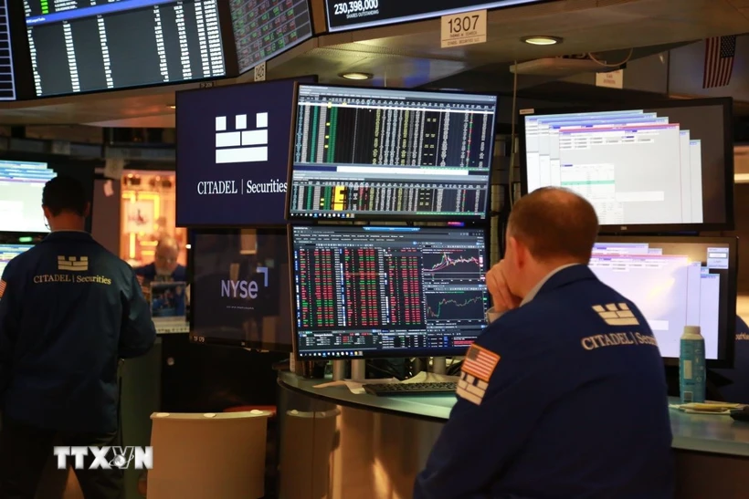 nhan-to-dia-chinh-tri-chi-phoi-thi-truong-chung-khoan-au-my