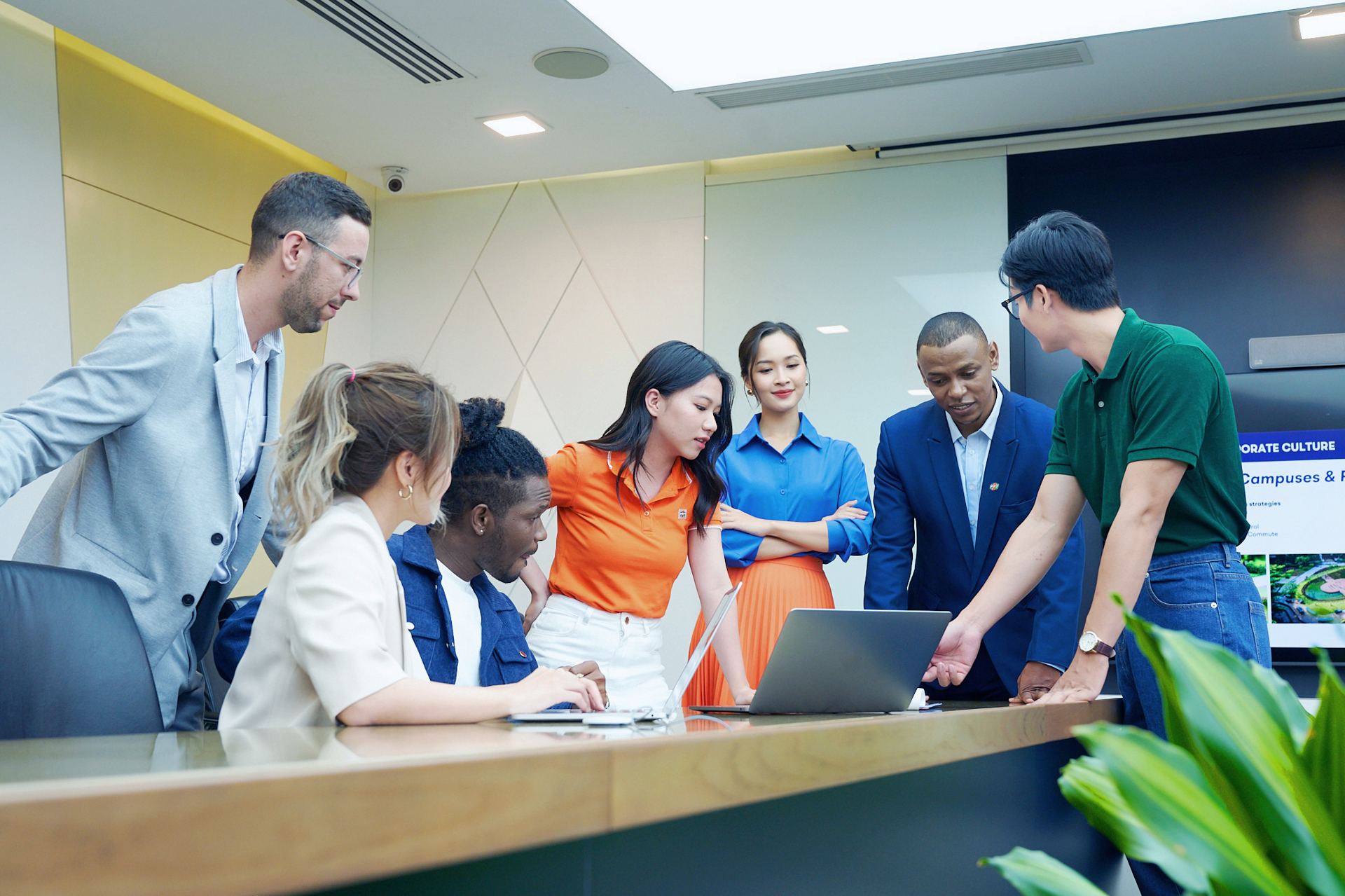 FPT ký hợp đồng 256 triệu USD với tập đoàn năng lượng hàng đầu châu Á