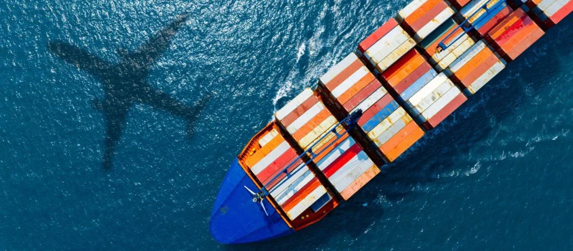 thuong-mai-toan-cau-nam-2026-bat-dau-ngam-don-thue-quan