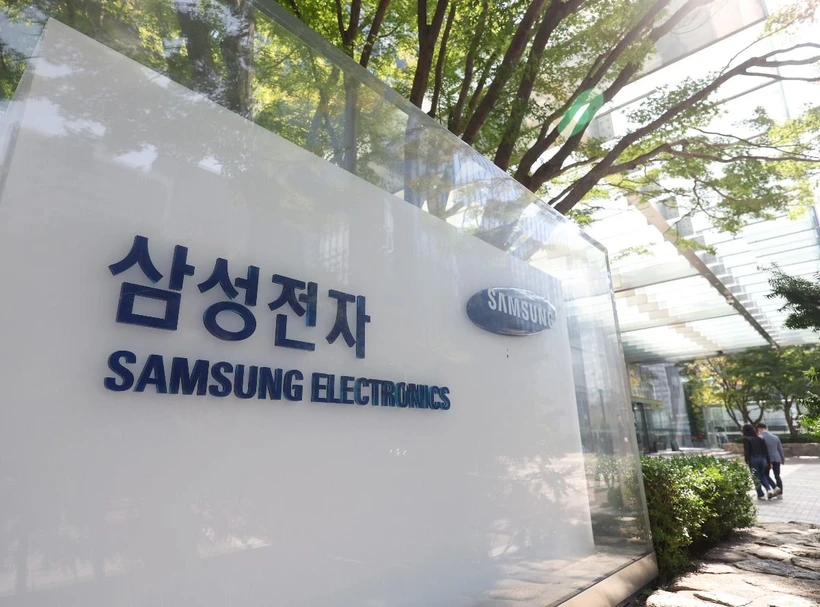 cong-ty-samsung-electronics-chi-dam-de-ngan-da-xuong-gia-co-phieu