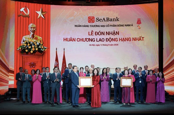 Doanh nhân Nguyễn Thị Nga được trao tặng Danh hiệu Anh hùng Lao động