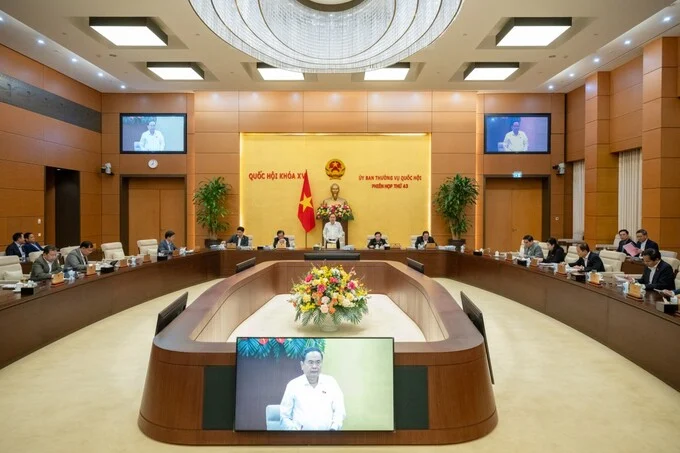 can-nhac-viec-vua-uu-dai-vua-thu-thue-toi-thieu-toan-cau