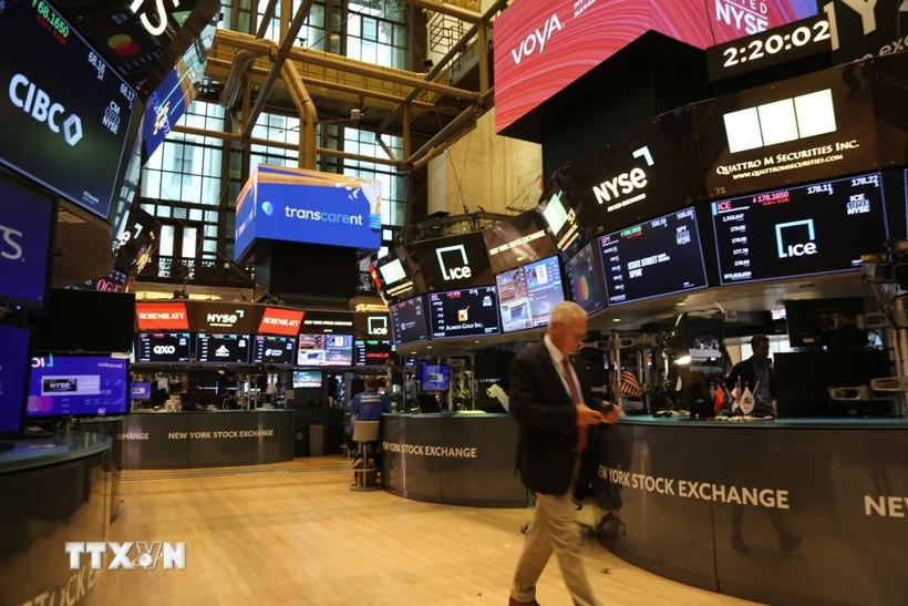 dia-chinh-tri-ha-nhiet-tao-dong-luc-giup-chung-khoan-my-tang-diem