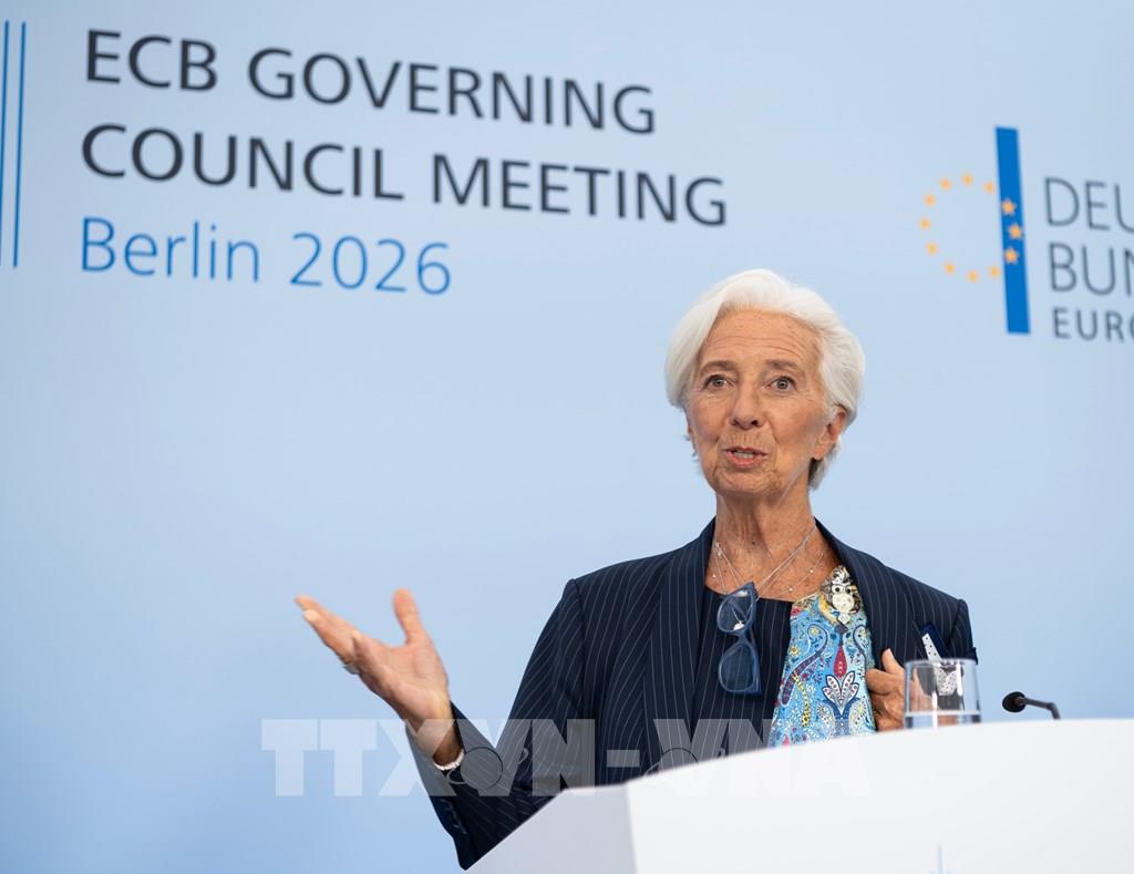 Chủ tịch ECB: Cú sốc lạm phát hiện tại sẽ kéo dài hơn dự đoán