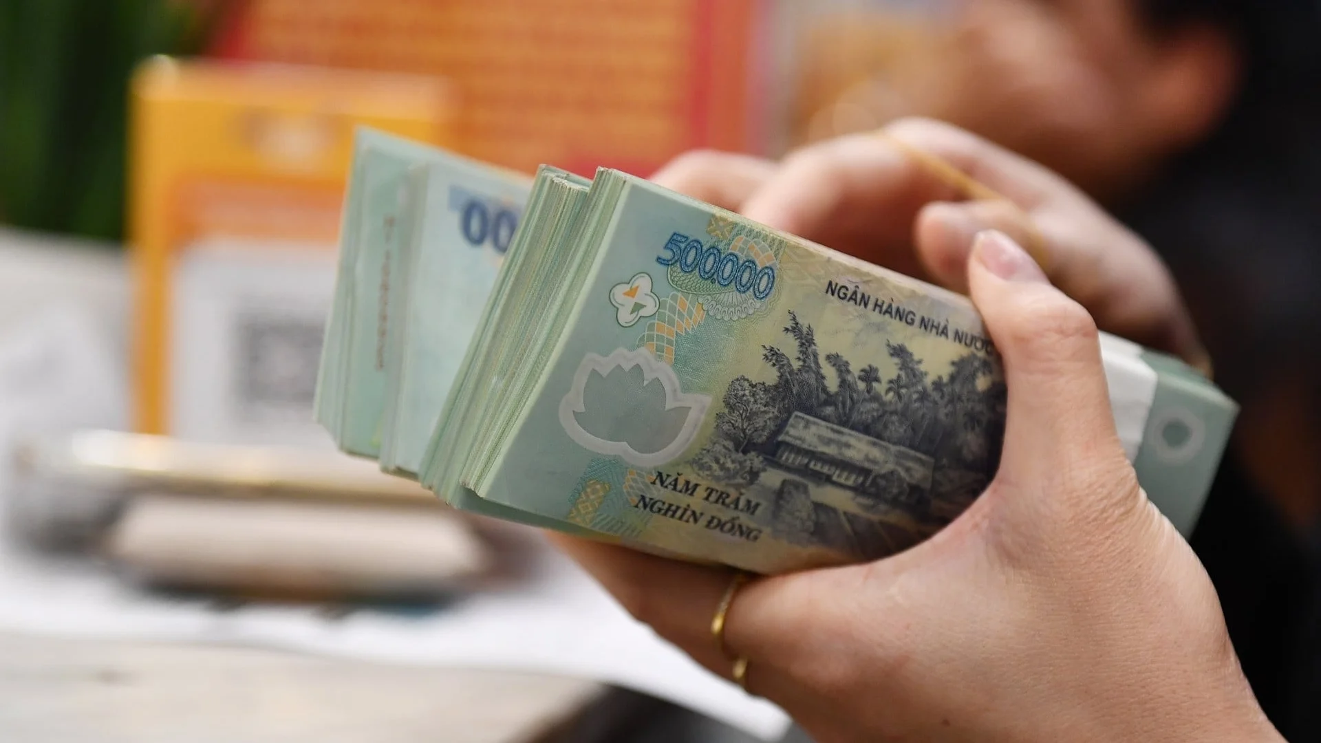 coi-noi-room-tin-dung-nhnn-va-su-linh-hoat-can-thiet