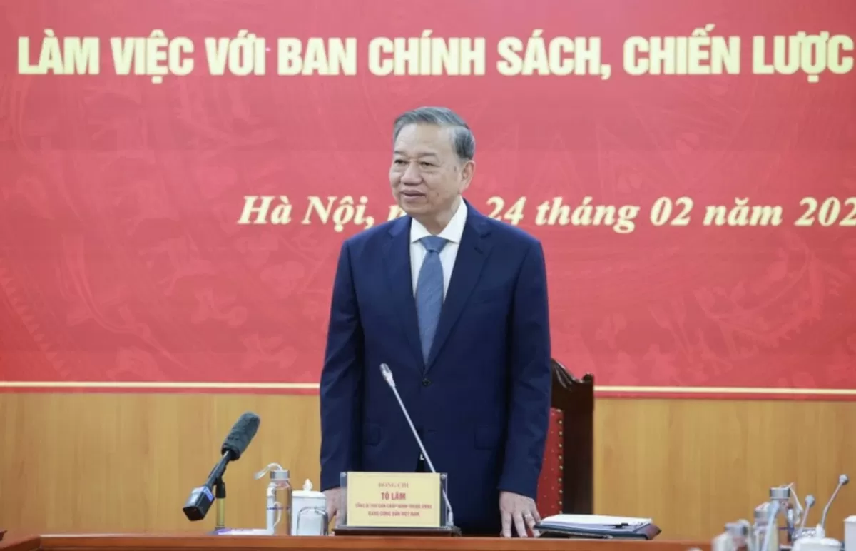 tong-bi-thu-lam-viec-voi-ban-chinh-sach-chien-luoc-trung-uong-ve-muc-tieu-tang-truong-8