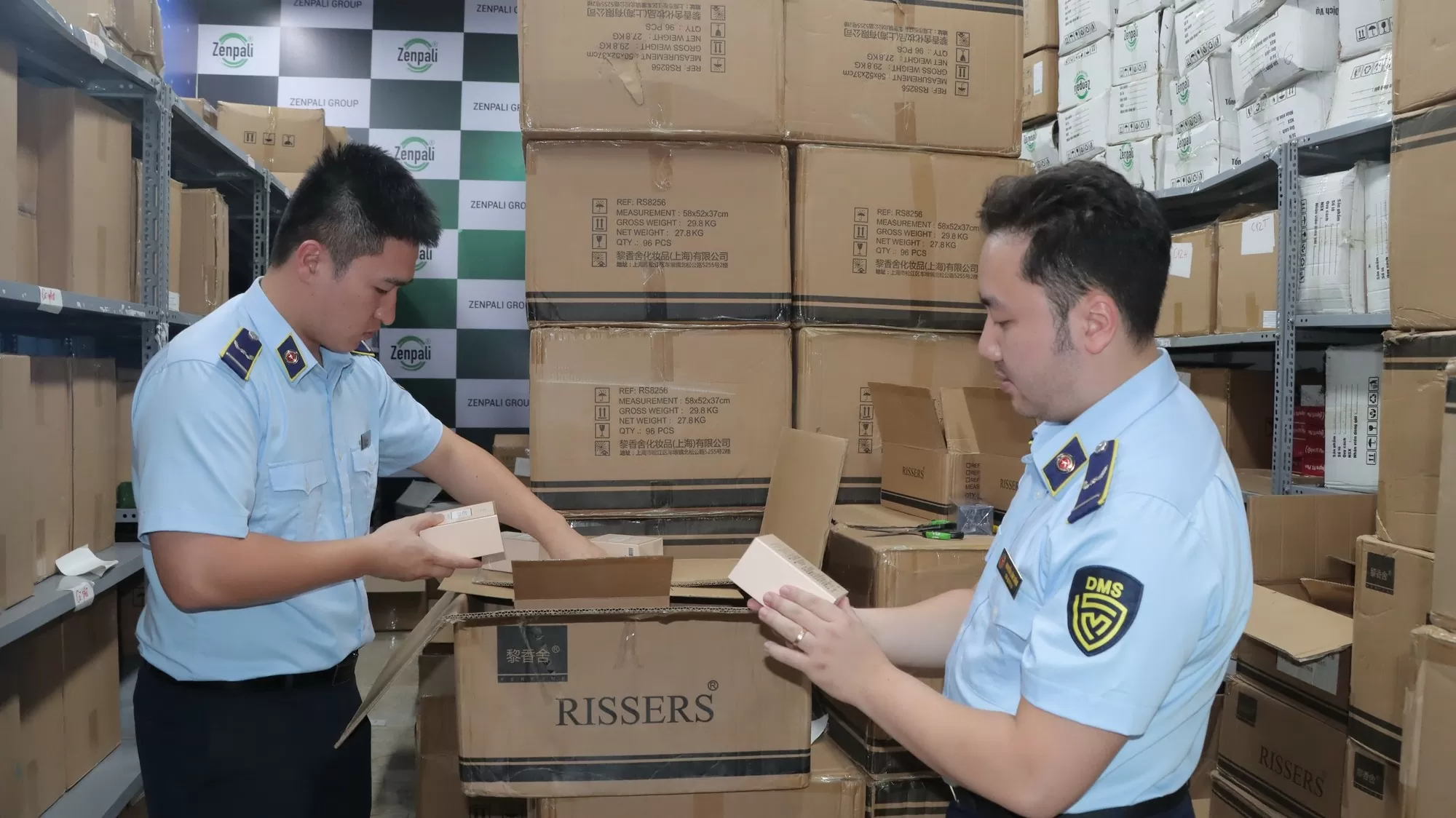 tang-trach-nhiem-cua-san-thuong-mai-dien-tu-trong-ngan-chan-hang-gia-hang-lau