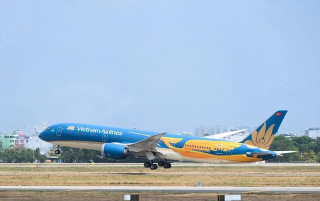 gia-xang-dau-gay-ap-luc-len-nganh-hang-khong-logistics