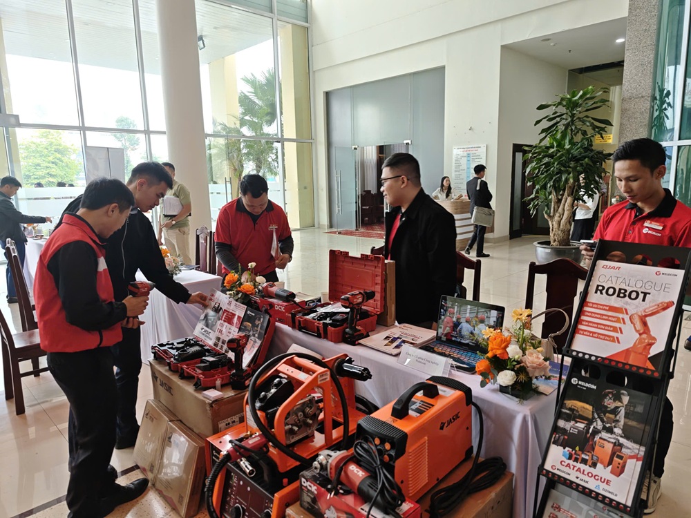 Phien_kt_ni_hp_tac_kinh_doanh_gia_cac_doanh_nghip_1.jpg Phien_kt_ni_hp_tac_kinh_doanh_gia_cac_doanh_nghip_1.jpg