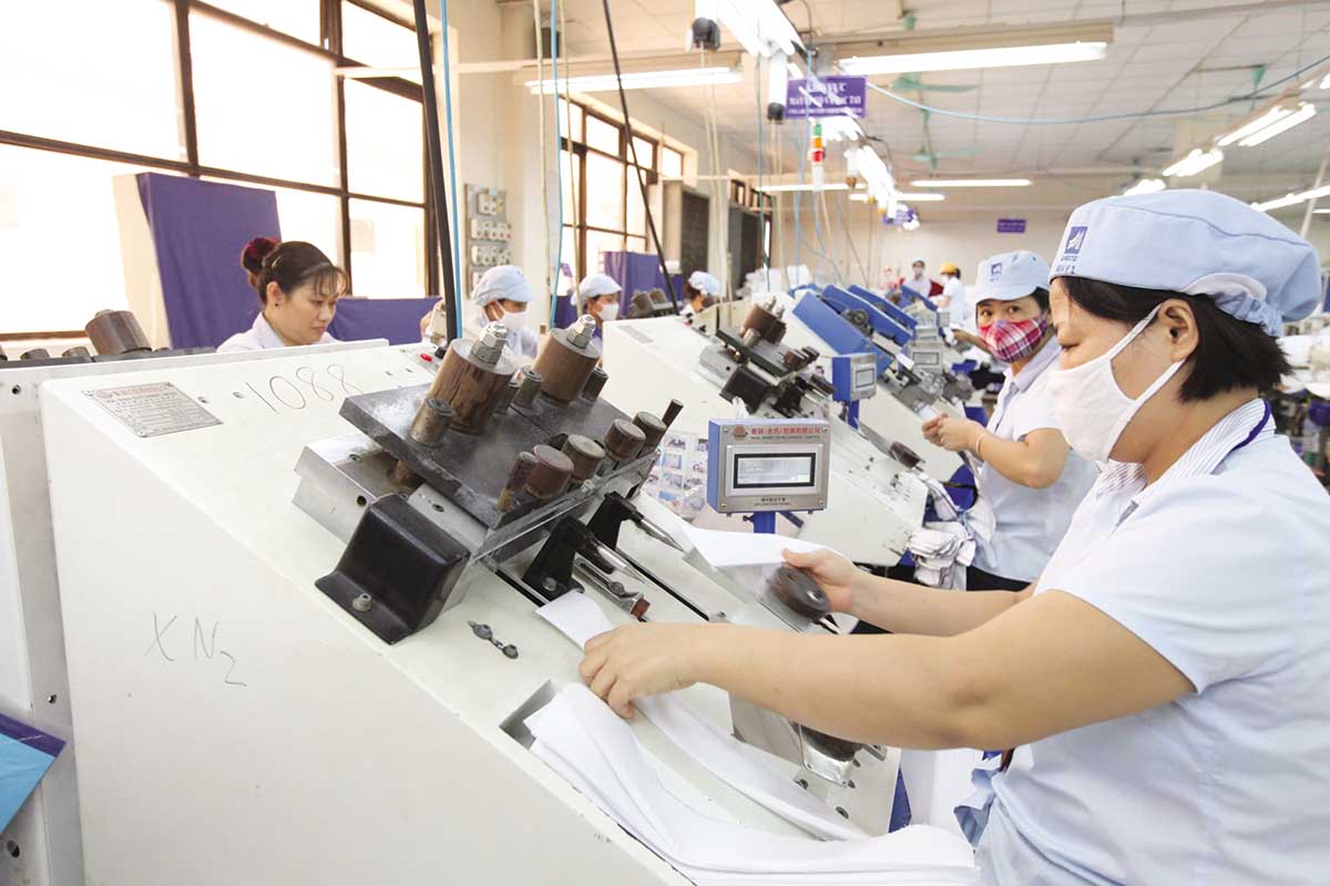 bien-dong-thue-quan-tu-loi-nhac-nho-toi-canh-bao-danh-cho-doanh-nghiep