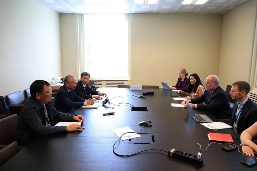 viet-nam-tham-du-phien-hop-cua-uy-ban-ve-an-toan-thuc-pham-tai-tru-so-wto