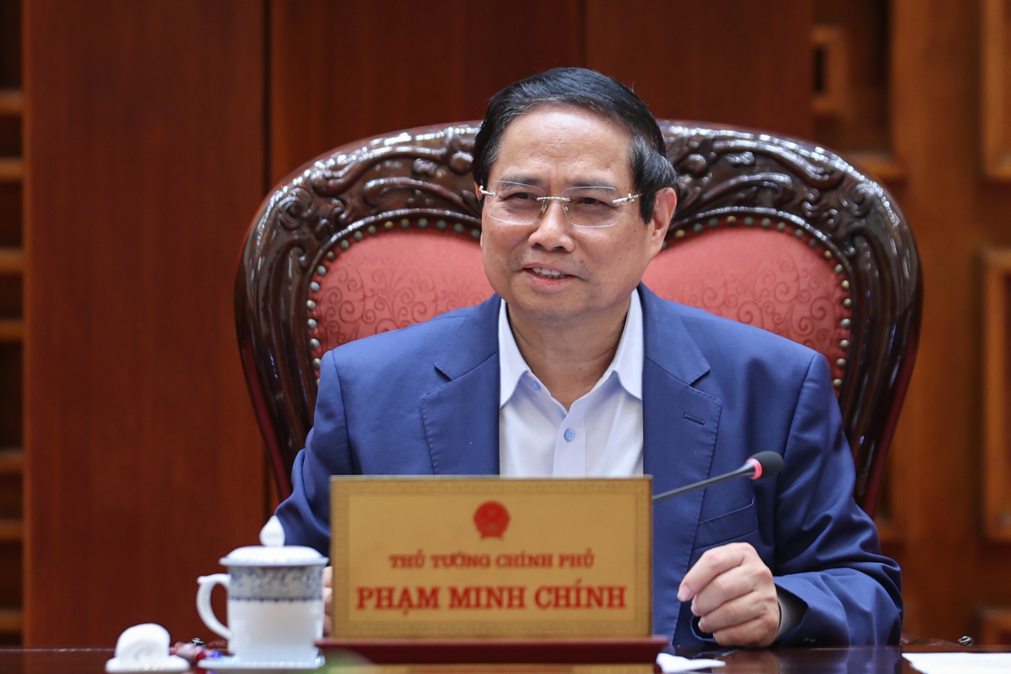 thu-tuong-chu-tri-cuoc-hop-thuong-truc-chinh-phu-ve-kinh-te-xa-hoi