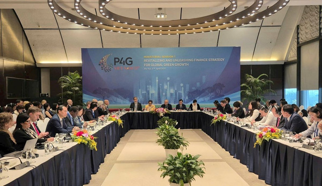 doi-moi-tai-chinh-va-chien-luoc-huy-dong-von-cho-tang-truong-xanh-toan-cau