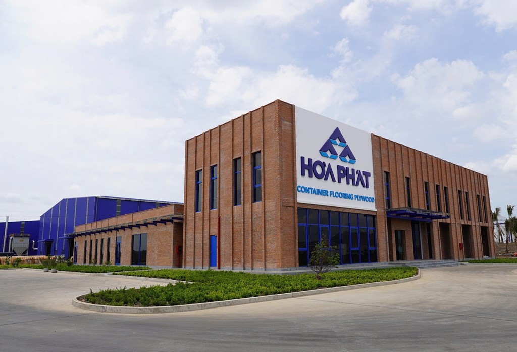 hoa-phat-dau-tu-san-xuat-van-san-cao-cap