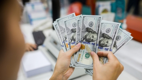 usd-tang-nong-vang-lap-dinh