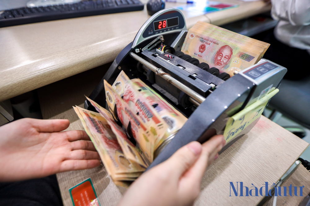 nhieu-bien-so-voi-dieu-hanh-chinh-sach-tien-te-nam-2025