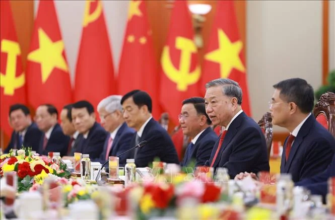 ky-ket-7-van-kien-quan-trong-ve-duong-sat-duong-bo-voi-cac-doi-tac-trung-quoc