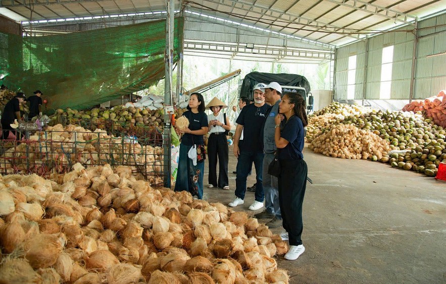 xay-dung-nong-thon-viet-nam-thinh-vuong-bao-trum-va-ben-vung