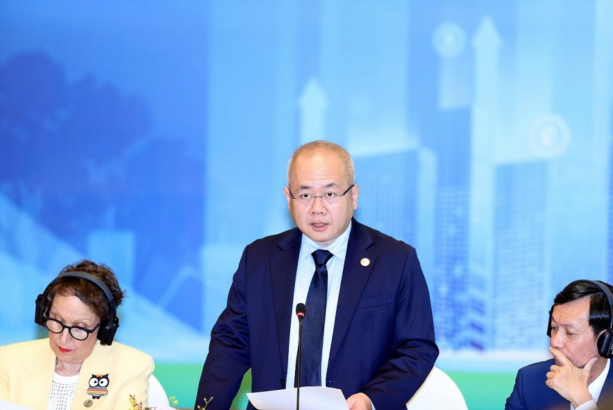 dinh-vi-lai-su-menh-cac-dinh-che-tai-chinh-trong-huy-dong-von-cho-tang-truong-xanh