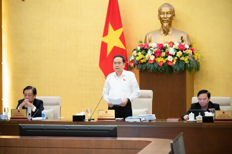 uy-ban-thuong-vu-quoc-hoi-hop-phien-thu-43-cho-y-kien-13-noi-dung-quan-trong