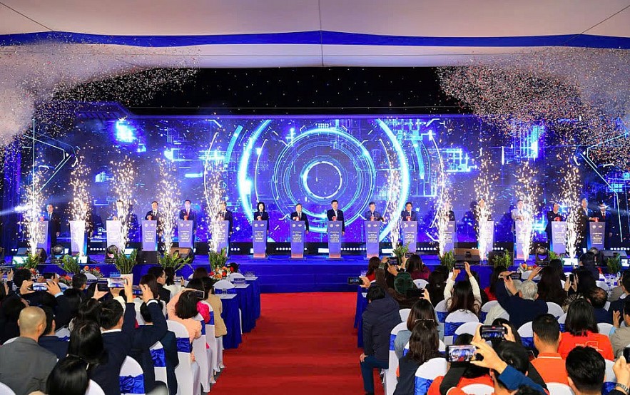 tu-dau-an-dai-hoi-xiii-den-tam-nhin-dai-hoi-xiv-mo-ra-chang-duong-phat-trien-but-pha-cua-dat-nuoc