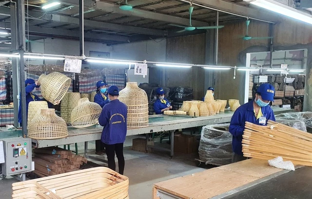 thuc-day-phat-trien-manh-me-doanh-nghiep-nho-va-vua