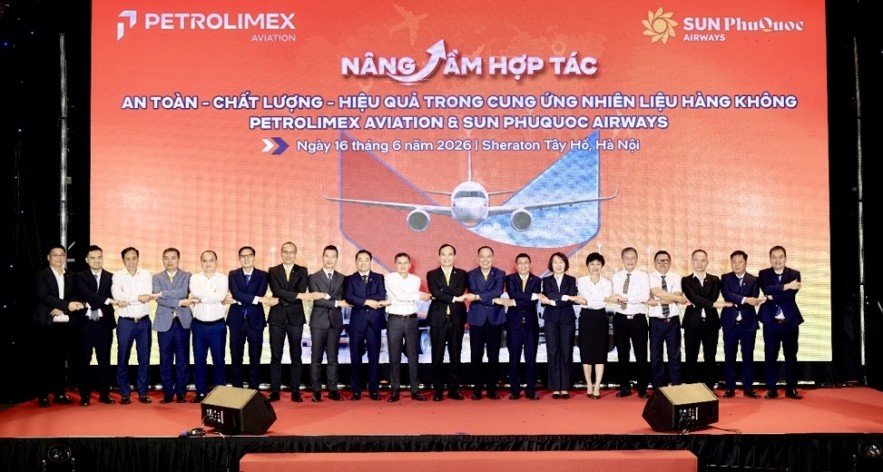 Petrolimex Aviation và Sun PhuQuoc Airways nâng tầm hợp tác, hướng tới chuỗi cung ứng nhiên liệu hàng không an toàn, chất lượng và hiệu quả