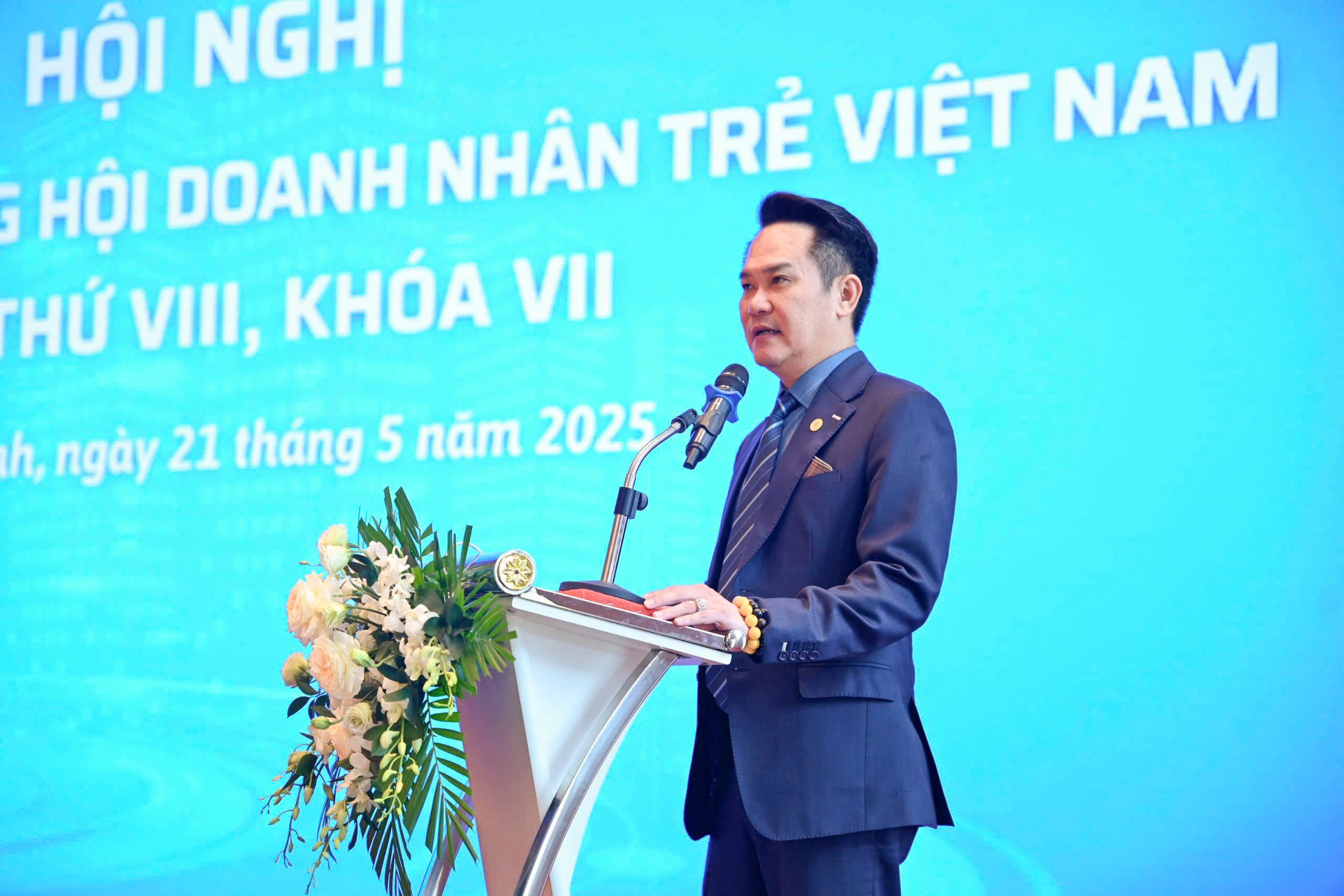 ĐẶNG HỒNG ANH 2.jpg ĐẶNG HỒNG ANH 2.jpg