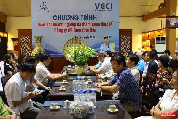 vcci-duyen-hai-bac-bo-to-chuc-doan-giao-luu-doanh-nghiep